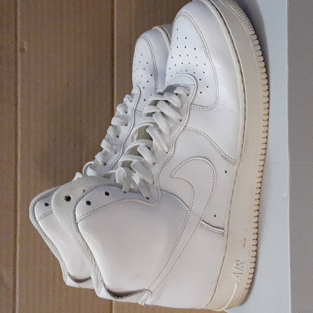 Men's size 12 Air Force One sneakers - Picture 2 of 16